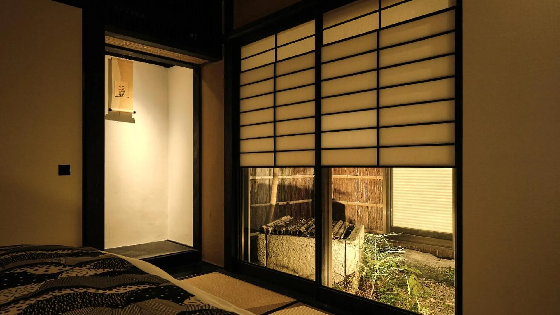 京都市 紡 西洞院花屋町ヴィラ 0*,  日本