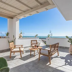 https://apt-casa-sul-mare-di-roma.it-romehotels.com